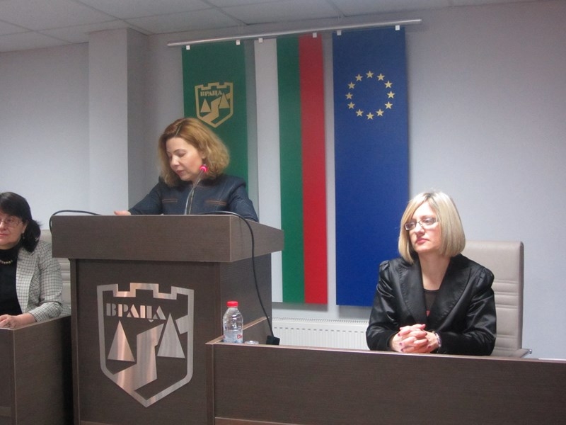 ЗАМЕСТНИК ОБЛАСТНИЯТ УПРАВИТЕЛ ИРИНА ИВАНОВА УЧАСТВА В ГОДИШНОТО СЪБРАНИЕ НА ЧИТАЛИЩНИТЕ БИБЛИОТЕКИ В ОБЛАСТТА
