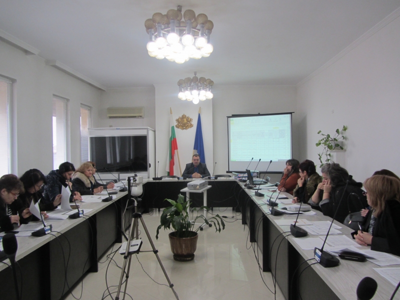 ПОСТОЯННАТА КОМИСИЯ ПО ЗАЕТОСТ КЪМ ОБЛАСТНИЯ СЪВЕТ ЗА РАЗВИТИЕ НА ОБЛАСТ ВРАЦА ПРОВЕДЕ РЕДОВНО ЗАСЕДАНИЕ