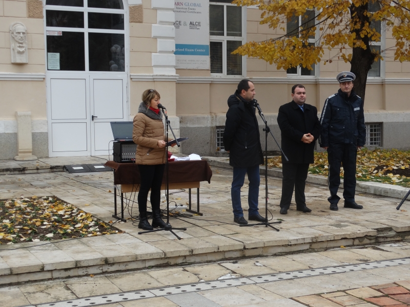 ЗАМЕСТНИК ОБЛАСТНИЯТ УПРАВИТЕЛ МИРОСЛАВ КОМИТСКИ УЧАСТВА В ОТБЕЛЯЗВАНЕТО НА СВЕТОВНИЯ ДЕН ЗА ВЪЗПОМЕНАНИЕ НА ЖЕРТВИТЕ ОТ ПЪТНОТРАНСПОРТНИ ПРОИЗШЕСТВИЯ