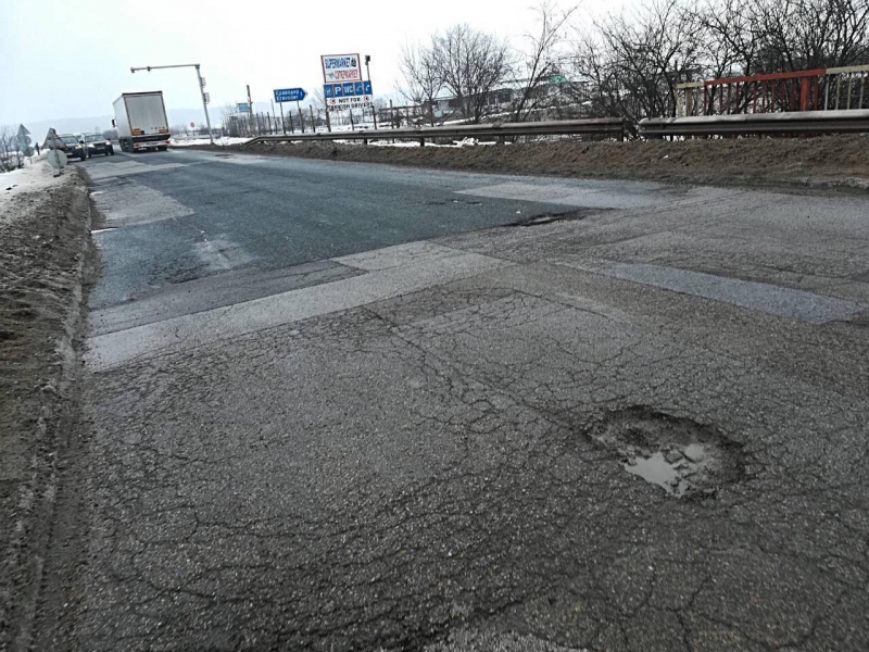 ЗАПОЧВА ЧАСТИЧНО ВЪЗСТАНОВЯВАНЕ НА МОСТА НАД Р. БОТУНЯ ПРИ С. КРАВОДЕР