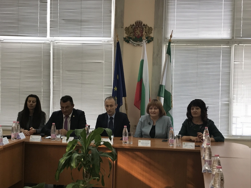 МИНИСТЪРЪТ НА ОБРАЗОВАНИЕТО И НАУКАТА КРАСИМИР ВЪЛЧЕВ ПОСЕТИ ОБЛАСТ ВРАЦА