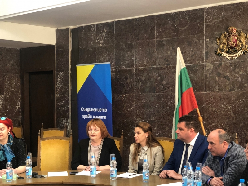 ОБЛАСТНИЯТ УПРАВИТЕЛ НА ОБЛАСТ ВРАЦА МАЛИНА НИКОЛОВА И ЕКИП ОТ ЕКСПЕРТИ ОТ ОБЛАСТНА АДМИНИСТРАЦИЯ - ВРАЦА ВЗЕХА УЧАСТИЕ В СТАРТИРАЩА ПРЕСКОНФЕРЕНЦИЯ ПО ПРОЕКТ „СЪЗДАВАНЕ НА СЕВЕРОЗАПАДЕН РЕГИОНАЛЕН БОРД „ОБРАЗОВАНИЕ-БИЗНЕС“