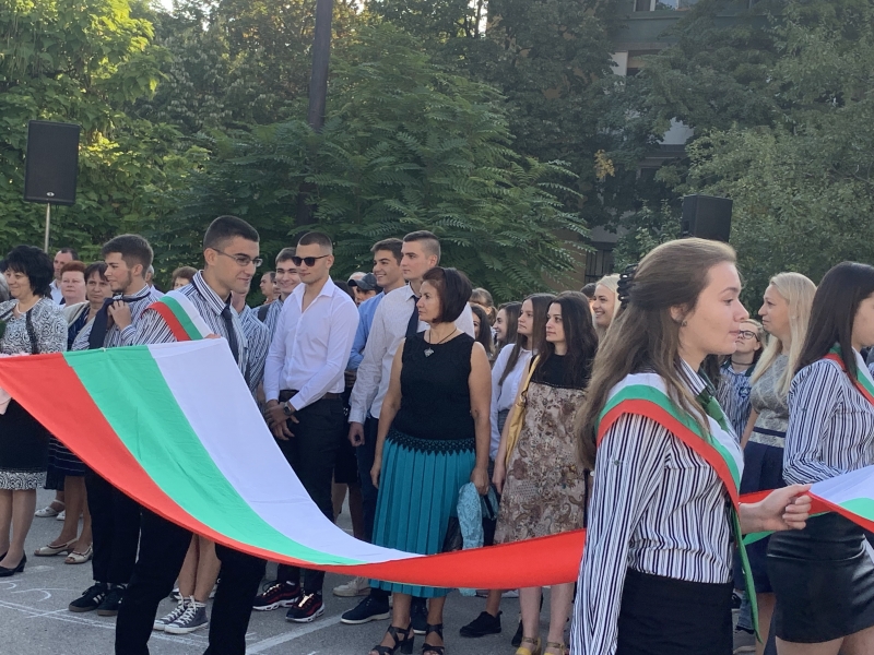 УСПЕШНО СТАРТИРА НОВАТА УЧЕБНА 2019/2020 ГОДИНА В ОБЛАСТ ВРАЦА
