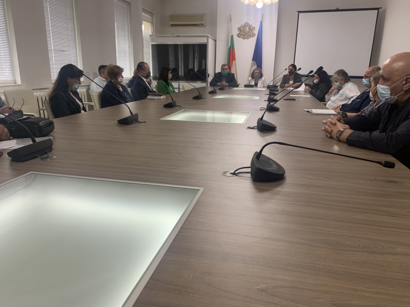 ЗАСЕДАНИЕ НА МЕДИЦИНСКИЯ СЪВЕТ КЪМ ОБЛАСТНИЯ ЩАБ ЗА ГРИП И ОРЗ