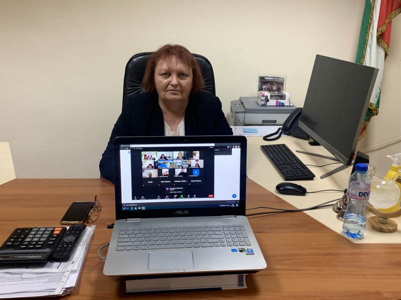 ОБЛАСТНИЯТ УПРАВИТЕЛ МАЛИНА НИКОЛОВА ПРОВЕДЕ ЗАСЕДАНИЕ НА ОБЛАСТНАТА КООРДИНАЦИОННА ГРУПА ЗА УЧЕНЕ ПРЕЗ ЦЕЛИЯ ЖИВОТ
