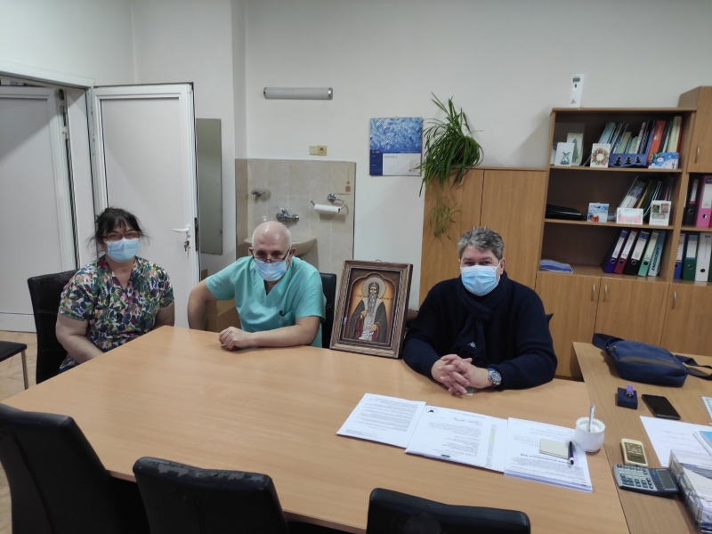 ОБЛАСТНИЯТ УПРАВИТЕЛ МАЛИНА НИКОЛОВА С ИЗРАЗ НА БЛАГОДАРНОСТ КЪМ ЛЕЧЕБНИТЕ ЗАВЕДЕНИЯ ОТ ОБЛАСТТА
