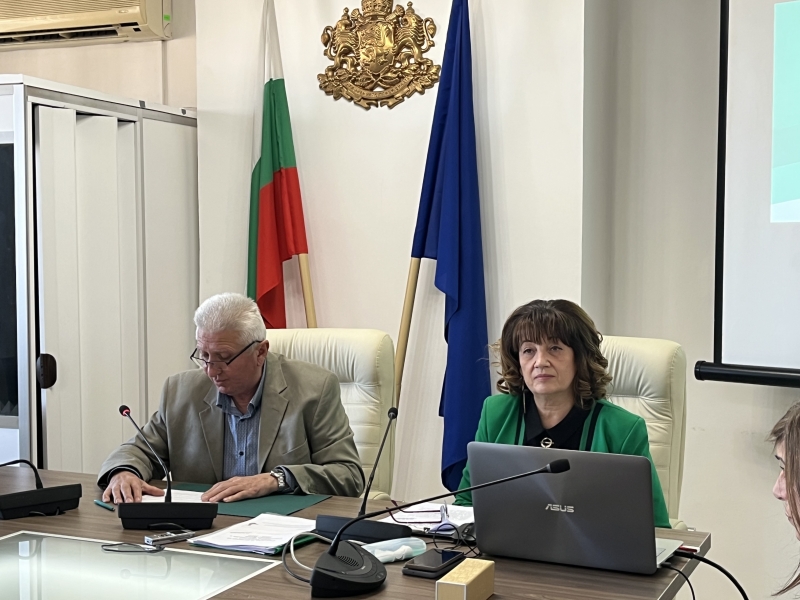 ЗАМЕСТНИК ОБЛАСТНИЯТ УПРАВИТЕЛ МИЛЧО СТЕФАНОВ ПРЕДСЕДАТЕЛСТВА ЗАСЕДАНИЕ НА ОБЛАСТНИЯТ СЪВЕТ ЗА РАЗВИТИЕ