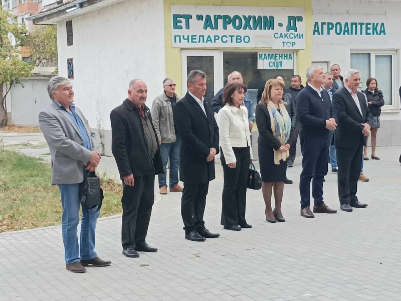 ОБЛАСТНИЯТ УПРАВИТЕЛ НАДЯ ДОНКИНСКА ПРИСЪСТВА НА ОФИЦИАЛНА ЦЕРЕМОНИЯ В ГРАД МЕЗДРА