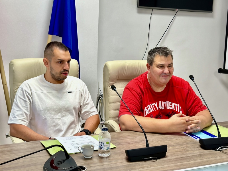 Областният управител Николай Николов проведе среща с представители на назначената от ЦИК Районна избирателна комисия-Враца