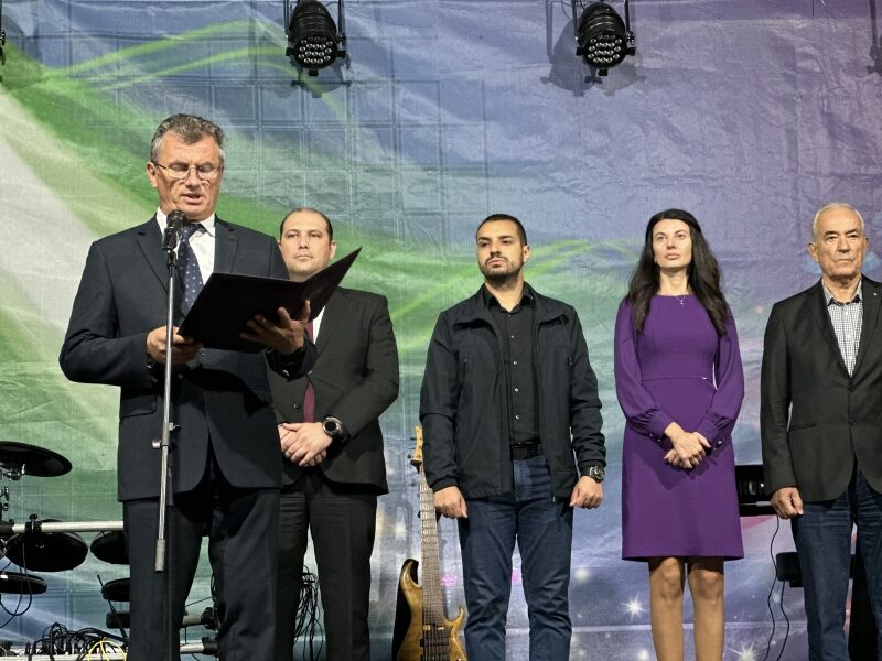 Николай Николов беше гост на тържественото отбелязване на Деня на Бяла Слатина