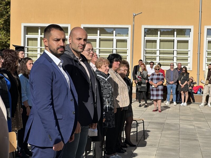 Областният управител Николай Николов беше гост на официалната церемония по дипломирането на абсолвентите на Филиал “Проф. д-р Иван Митев” към МУ - София